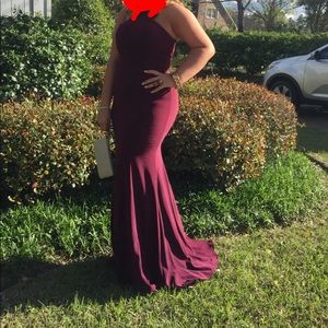 Beautiful maroon/purple form fitting dress